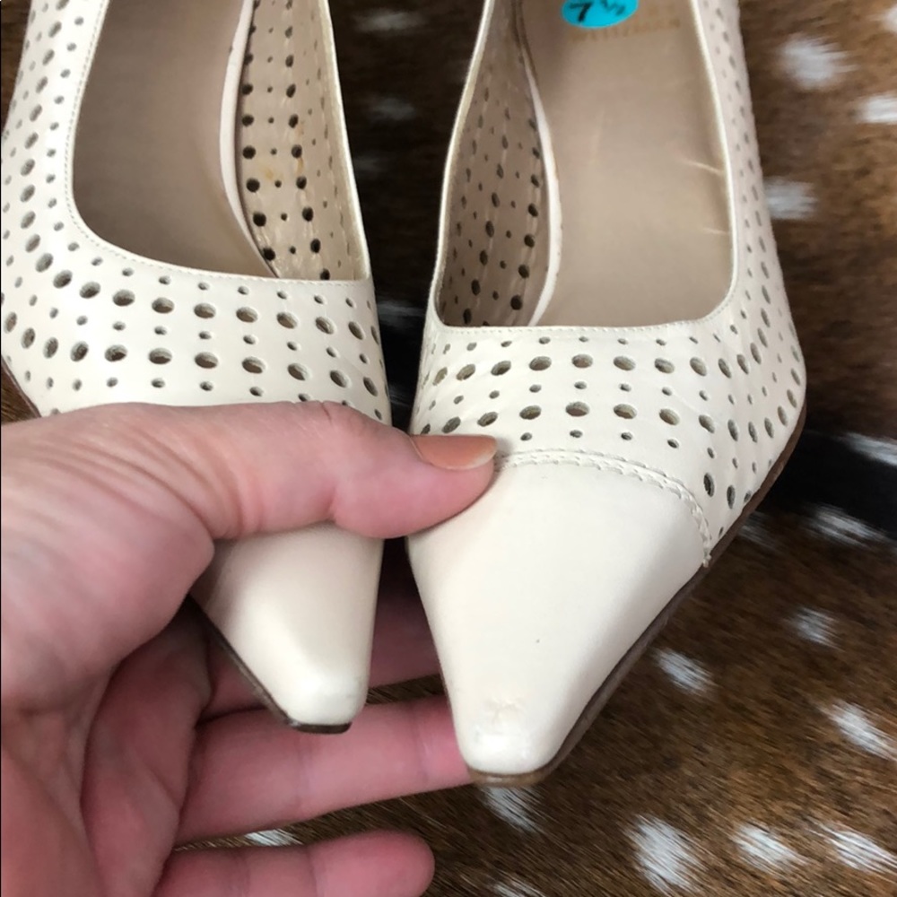 Stuart Weitzman Tan Pointed Heels Size 7.5 Ss - image 4